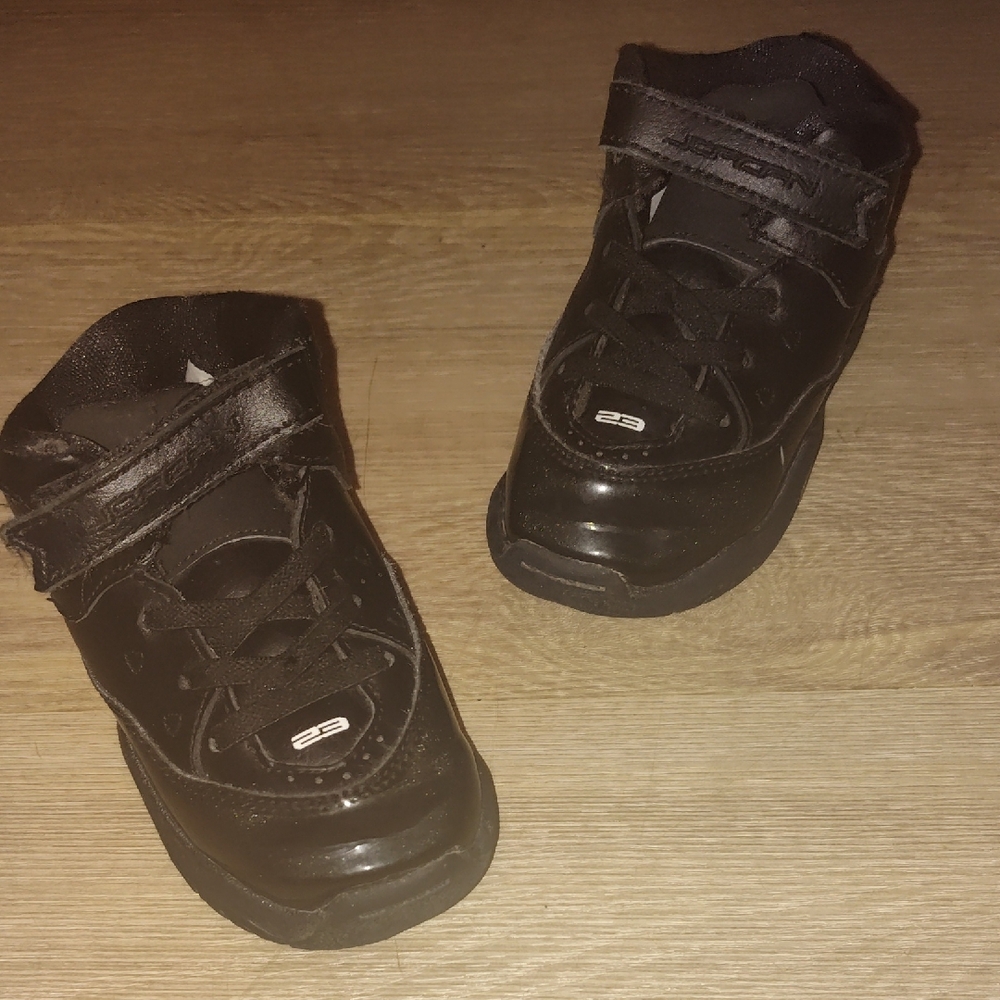 Jordan Kids Black Sneakers